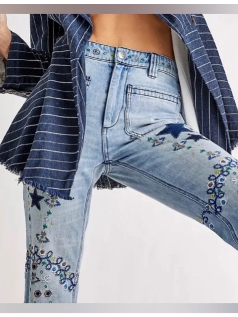 We The Free-Embellished Flare Star Jeans 🌟